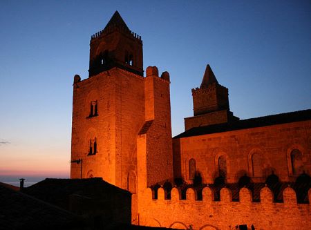 Image from the side view of the Cefalu Cathedral at night