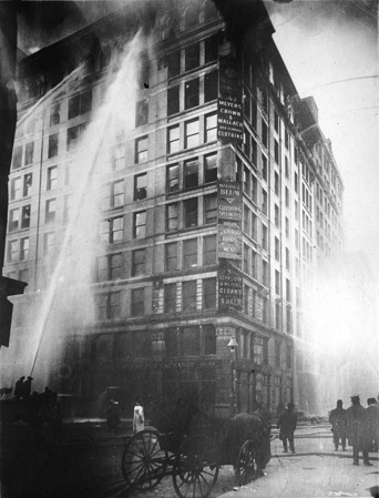 A photo of the fire on March 25, 1911
